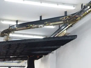 powered overhead conveyor 05